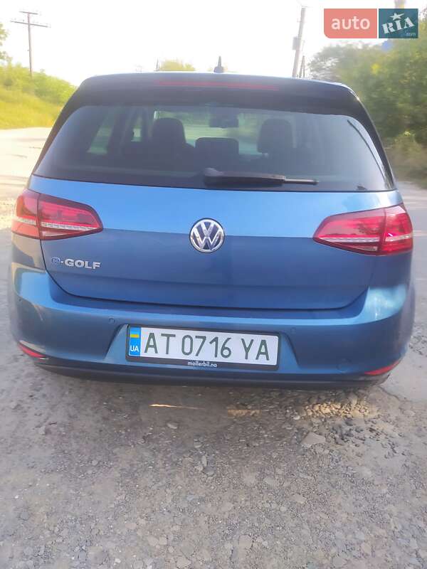 Хетчбек Volkswagen e-Golf 2014 в Івано-Франківську