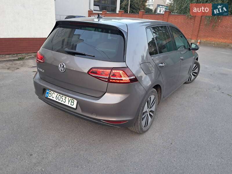 Хэтчбек Volkswagen e-Golf 2015 в Луцке фото 5 Хэтчбек Volkswagen e-Golf 2015 в Луцке