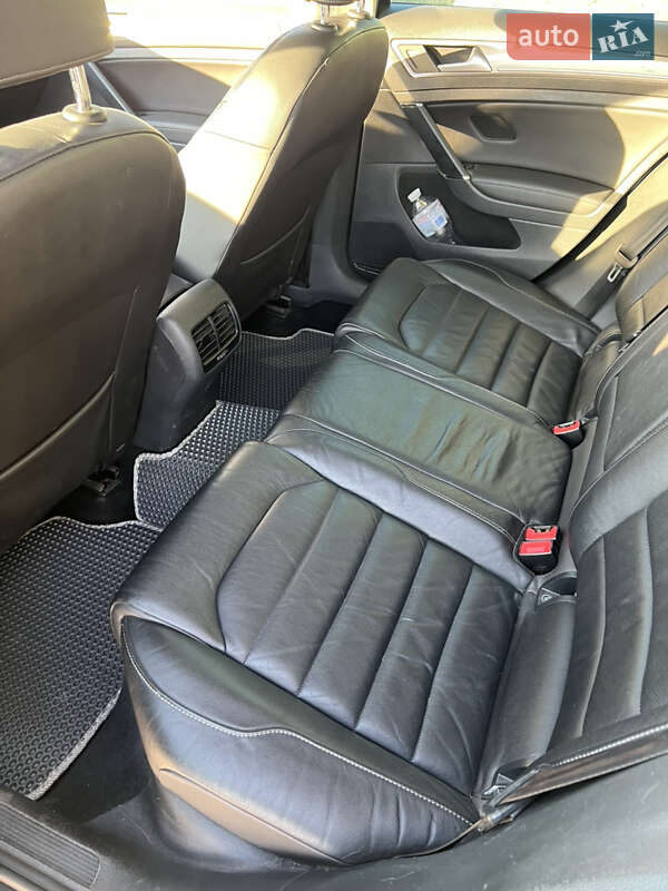 Хэтчбек Volkswagen e-Golf 2014 в Виннице