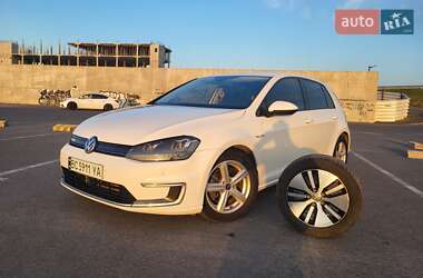 Хэтчбек Volkswagen e-Golf 2014 в Львове