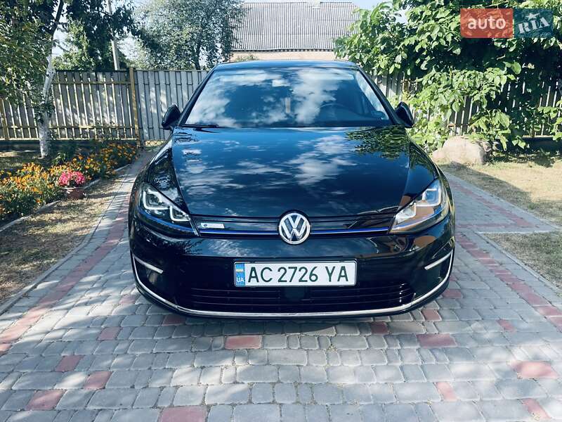 Хэтчбек Volkswagen e-Golf 2014 в Любомле фото 14 Хэтчбек Volkswagen e-Golf 2014 в Любомле