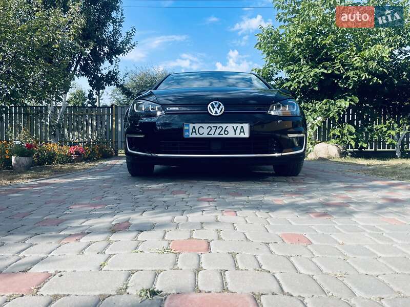 Хэтчбек Volkswagen e-Golf 2014 в Любомле фото 19 Хэтчбек Volkswagen e-Golf 2014 в Любомле