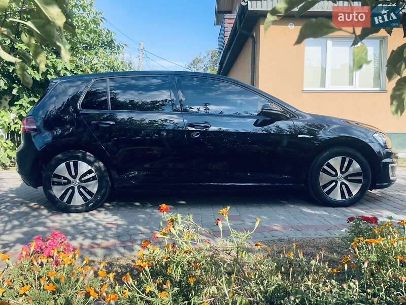 Хэтчбек Volkswagen e-Golf 2014 в Любомле фото 34 Хэтчбек Volkswagen e-Golf 2014 в Любомле