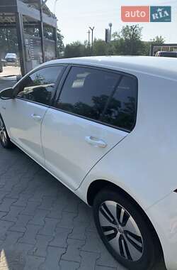 Хетчбек Volkswagen e-Golf 2016 в Умані