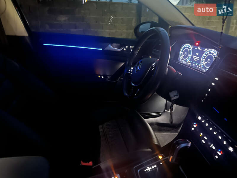 Хетчбек Volkswagen e-Golf 2019 в Львові