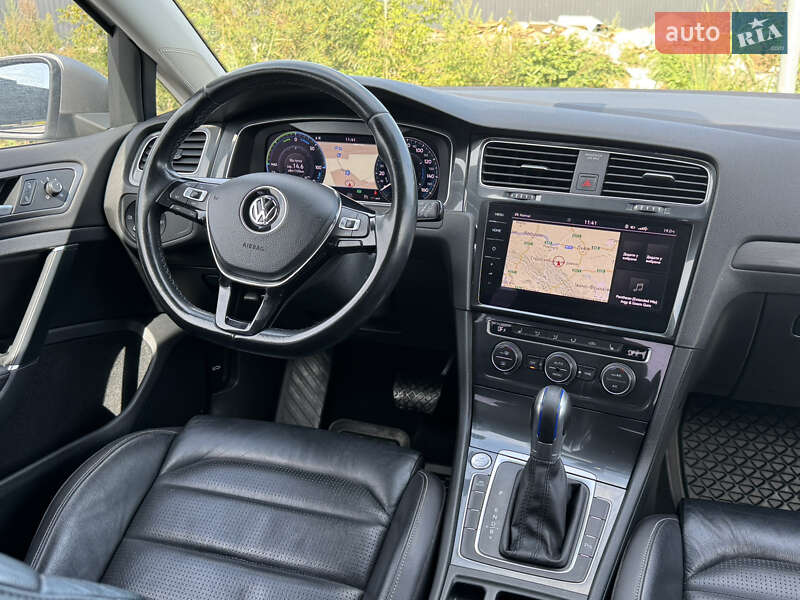 Хетчбек Volkswagen e-Golf 2019 в Самборі