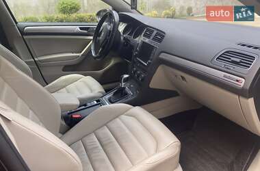 Хетчбек Volkswagen e-Golf 2015 в Львові