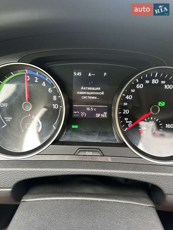 Хетчбек Volkswagen e-Golf 2016 в Городку