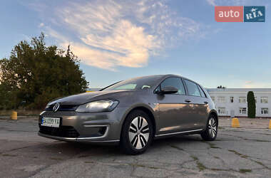 Хетчбек Volkswagen e-Golf 2014 в Кропивницькому