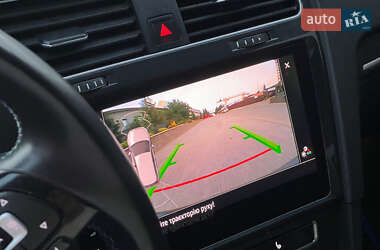 Хэтчбек Volkswagen e-Golf 2019 в 