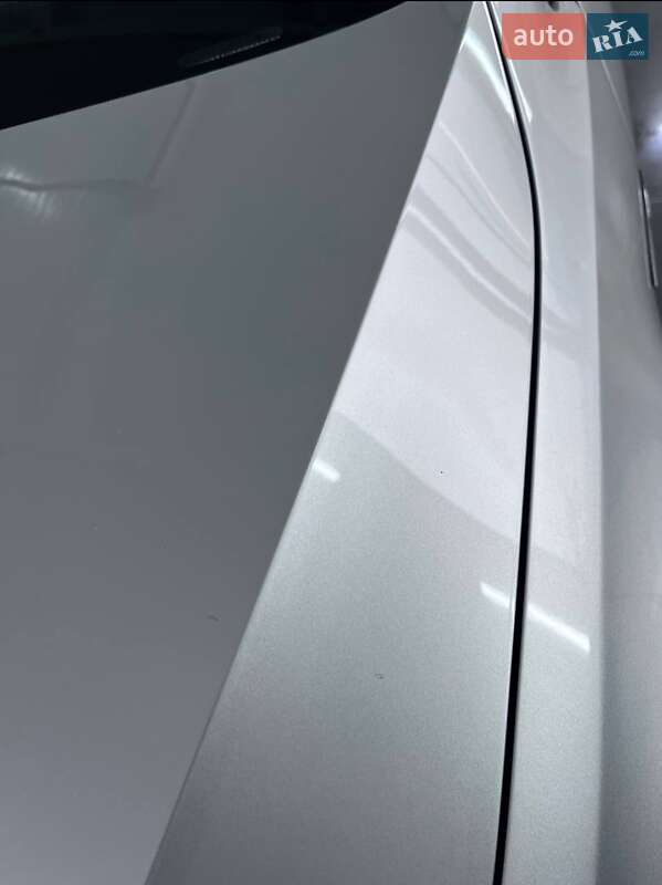 Хэтчбек Volkswagen e-Golf 2015 в Рогатине