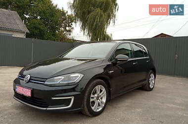 Хэтчбек Volkswagen e-Golf 2018 в Радехове