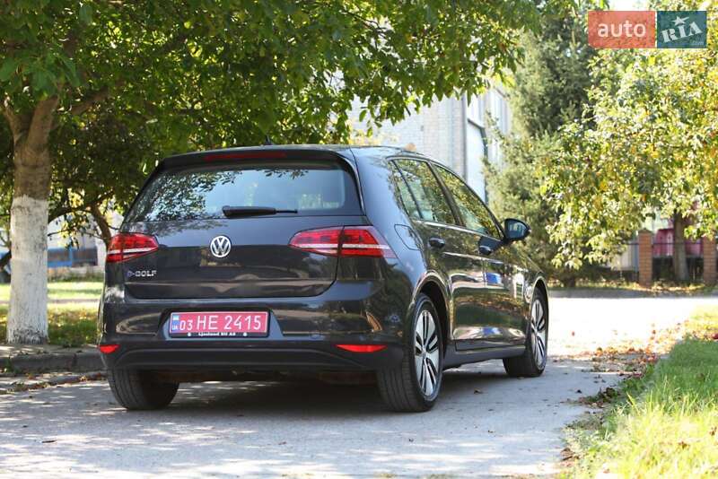 Хэтчбек Volkswagen e-Golf 2015 в Тернополе