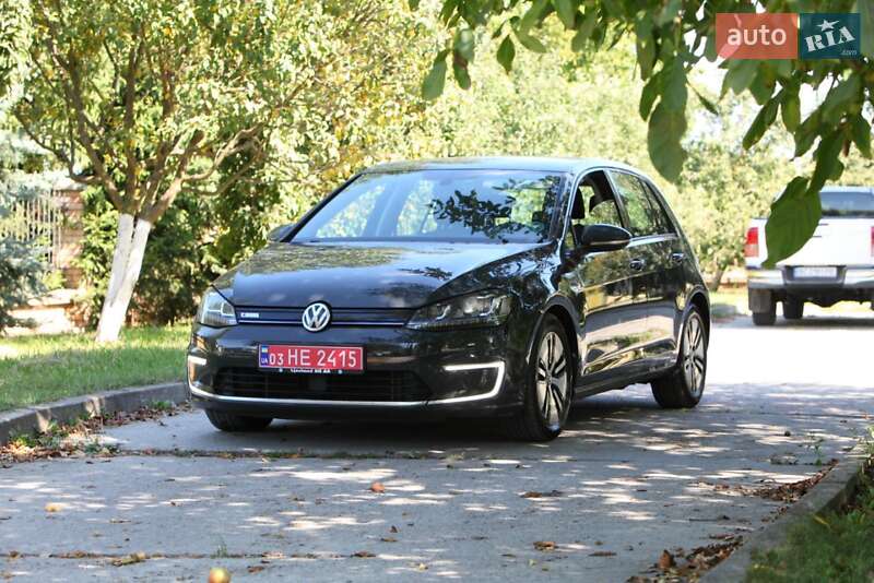 Хэтчбек Volkswagen e-Golf 2015 в Тернополе