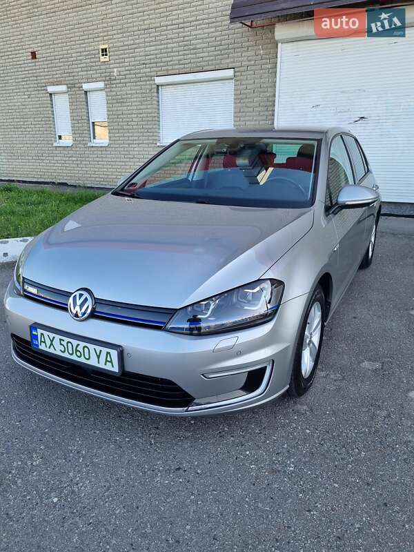 Хетчбек Volkswagen e-Golf 2016 в Харкові