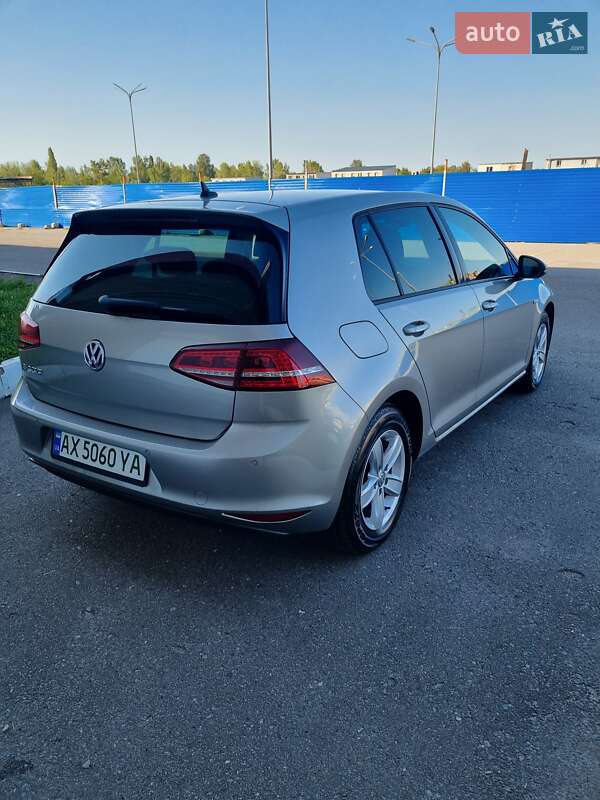 Хетчбек Volkswagen e-Golf 2016 в Харкові