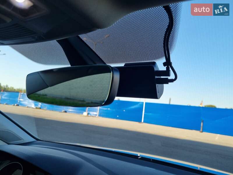 Хетчбек Volkswagen e-Golf 2016 в Харкові