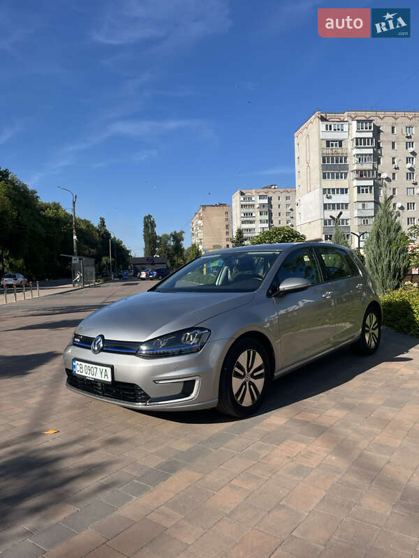 Volkswagen e-Golf 2014