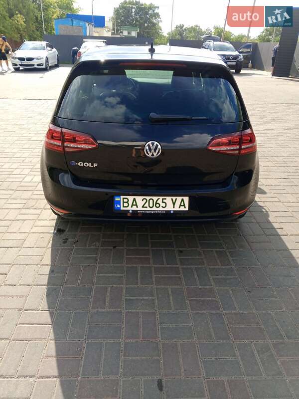 Хетчбек Volkswagen e-Golf 2015 в Кропивницькому