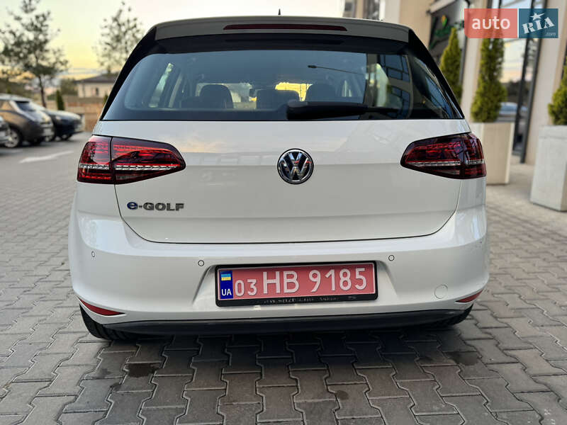 Хэтчбек Volkswagen e-Golf 2015 в Ровно