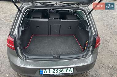 Хэтчбек Volkswagen e-Golf 2015 в 
