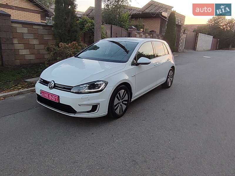 Хетчбек Volkswagen e-Golf 2017 в Кривому Розі