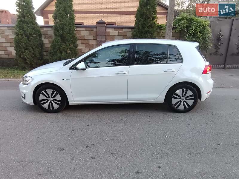 Хетчбек Volkswagen e-Golf 2017 в Кривому Розі