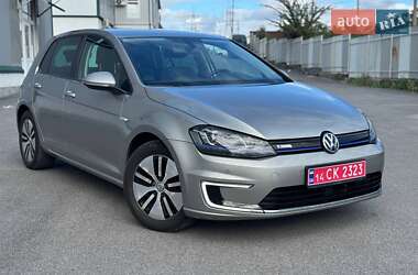 Хэтчбек Volkswagen e-Golf 2015 в Виннице
