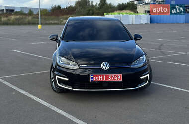 Хетчбек Volkswagen e-Golf 2016 в Рівному