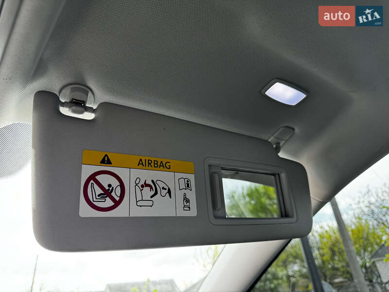 Хетчбек Volkswagen e-Golf 2017 в Миронівці