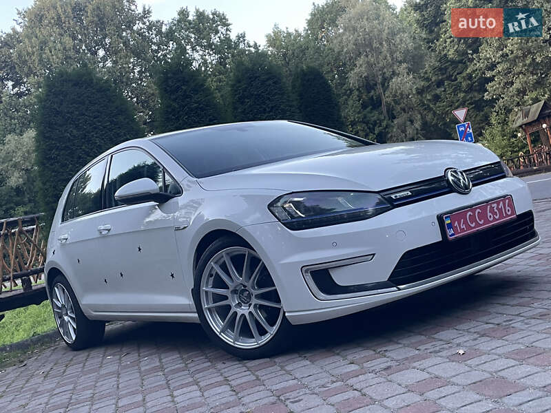 Хетчбек Volkswagen e-Golf 2015 в Львові фото 13 Хетчбек Volkswagen e-Golf 2015 в Львові
