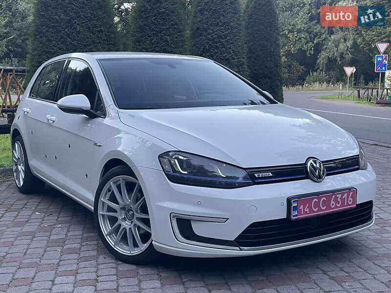 Хетчбек Volkswagen e-Golf 2015 в Львові фото 18 Хетчбек Volkswagen e-Golf 2015 в Львові