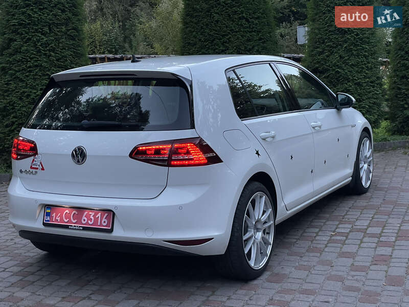 Хетчбек Volkswagen e-Golf 2015 в Львові фото 37 Хетчбек Volkswagen e-Golf 2015 в Львові
