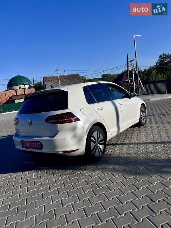 Хэтчбек Volkswagen e-Golf 2014 в Кропивницком