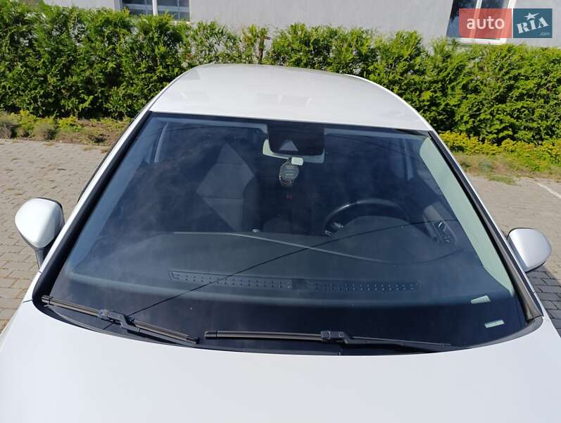 Хэтчбек Volkswagen e-Golf 2014 в Виннице