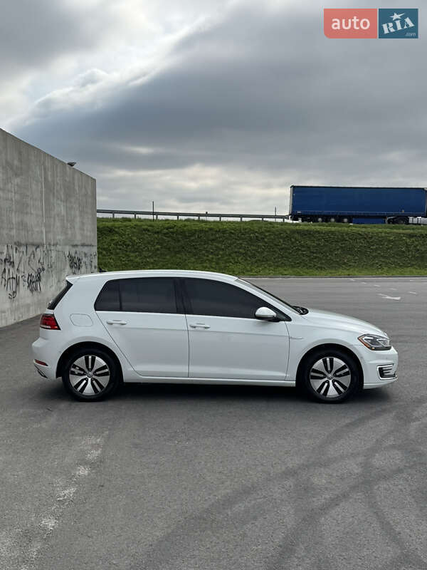 Хетчбек Volkswagen e-Golf 2019 в Львові