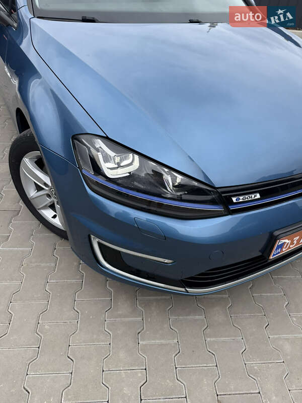 Хетчбек Volkswagen e-Golf 2015 в Луцьку
