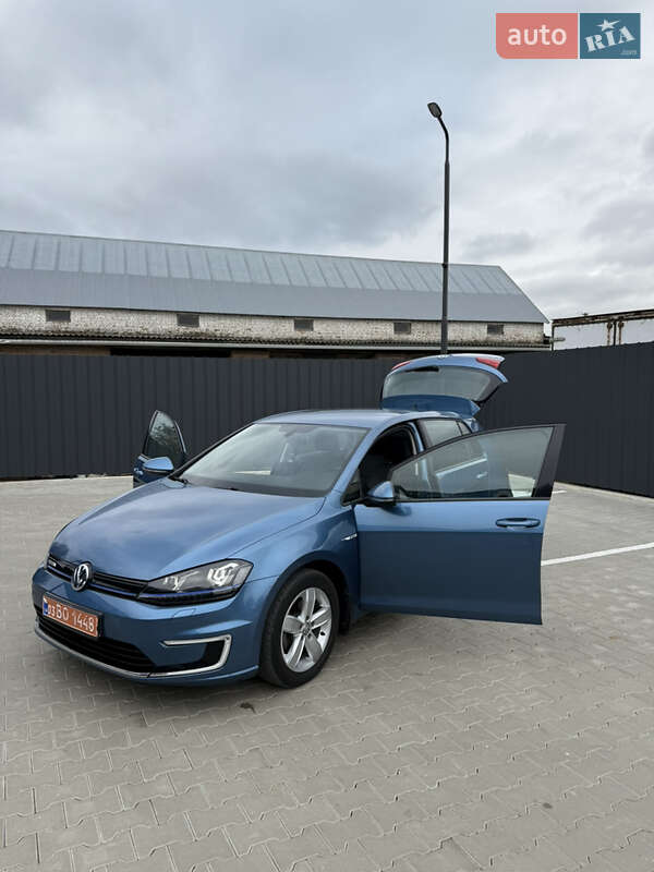 Хетчбек Volkswagen e-Golf 2015 в Луцьку