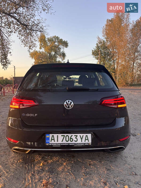 Хэтчбек Volkswagen e-Golf 2019 в Украинке