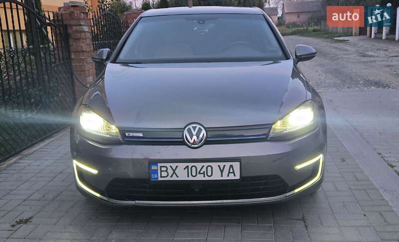 Хетчбек Volkswagen e-Golf 2015 в Хмельницькому