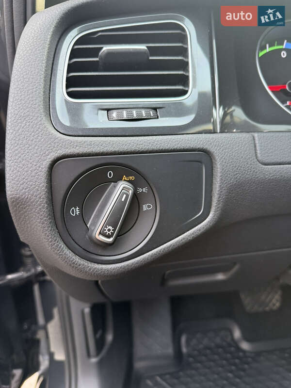 Хетчбек Volkswagen e-Golf 2020 в Луцьку