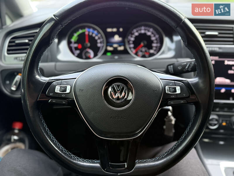 Хетчбек Volkswagen e-Golf 2020 в Луцьку