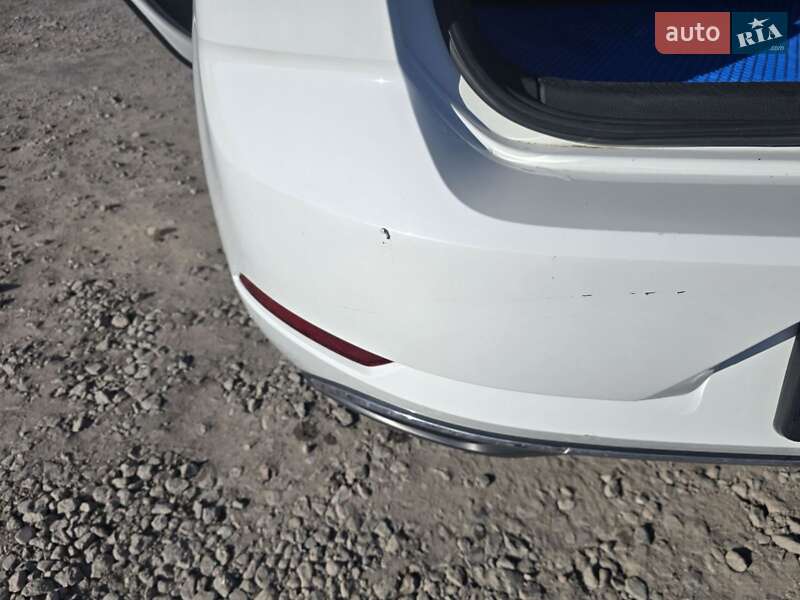 Хэтчбек Volkswagen e-Golf 2017 в Ксаверовке фото 3 Хэтчбек Volkswagen e-Golf 2017 в Ксаверовке