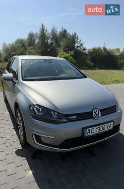 Хэтчбек Volkswagen e-Golf 2015 в Луцке