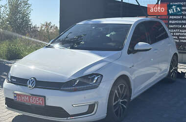 Хэтчбек Volkswagen e-Golf 2015 в Луцке