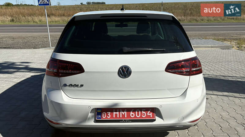 Хэтчбек Volkswagen e-Golf 2015 в Луцке