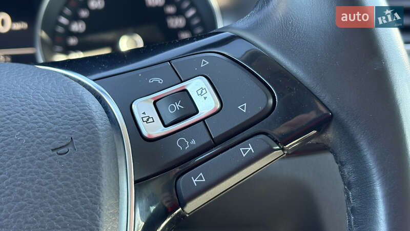 Хэтчбек Volkswagen e-Golf 2015 в Луцке