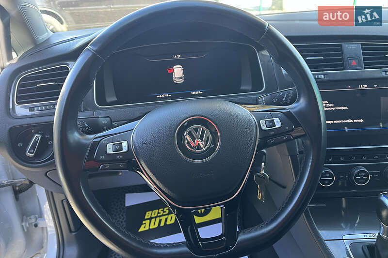 Хэтчбек Volkswagen e-Golf 2018 в Коломые фото 15 Хэтчбек Volkswagen e-Golf 2018 в Коломые