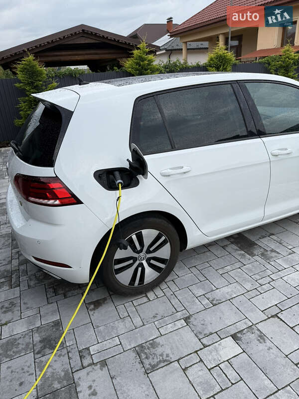 Хетчбек Volkswagen e-Golf 2019 в Івано-Франківську
