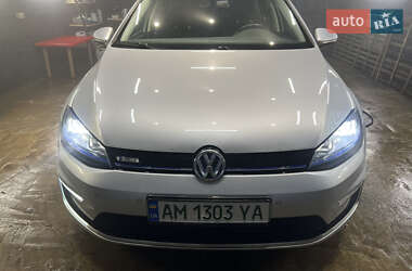 Хэтчбек Volkswagen e-Golf 2015 в Овруче
